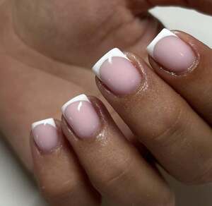 pose ongles gel institut Maison Lili La Londe